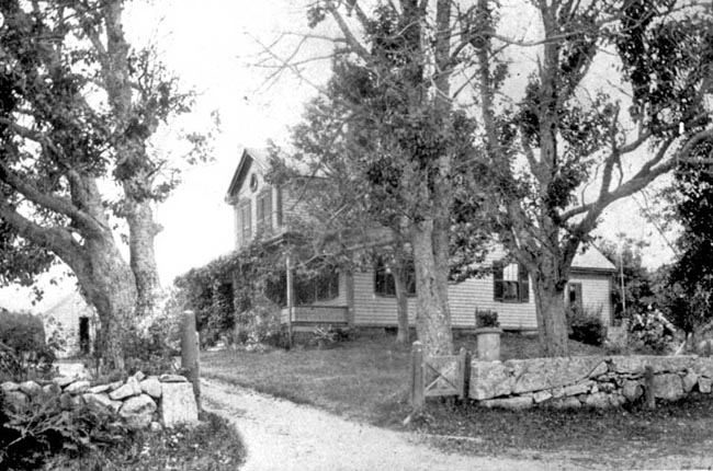 OLD OAKEN BUCKET HOUSE, SCITUATE, MASS.