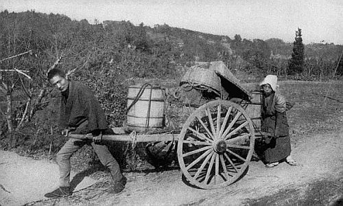 Reproduced by permission of The Philadelphia Museums.
RETURNING FROM MARKET. JAPAN.